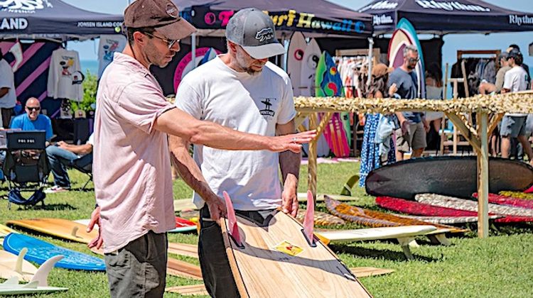 CULTURE SURF - Le Hotdogger festival au Phare de Biarritz